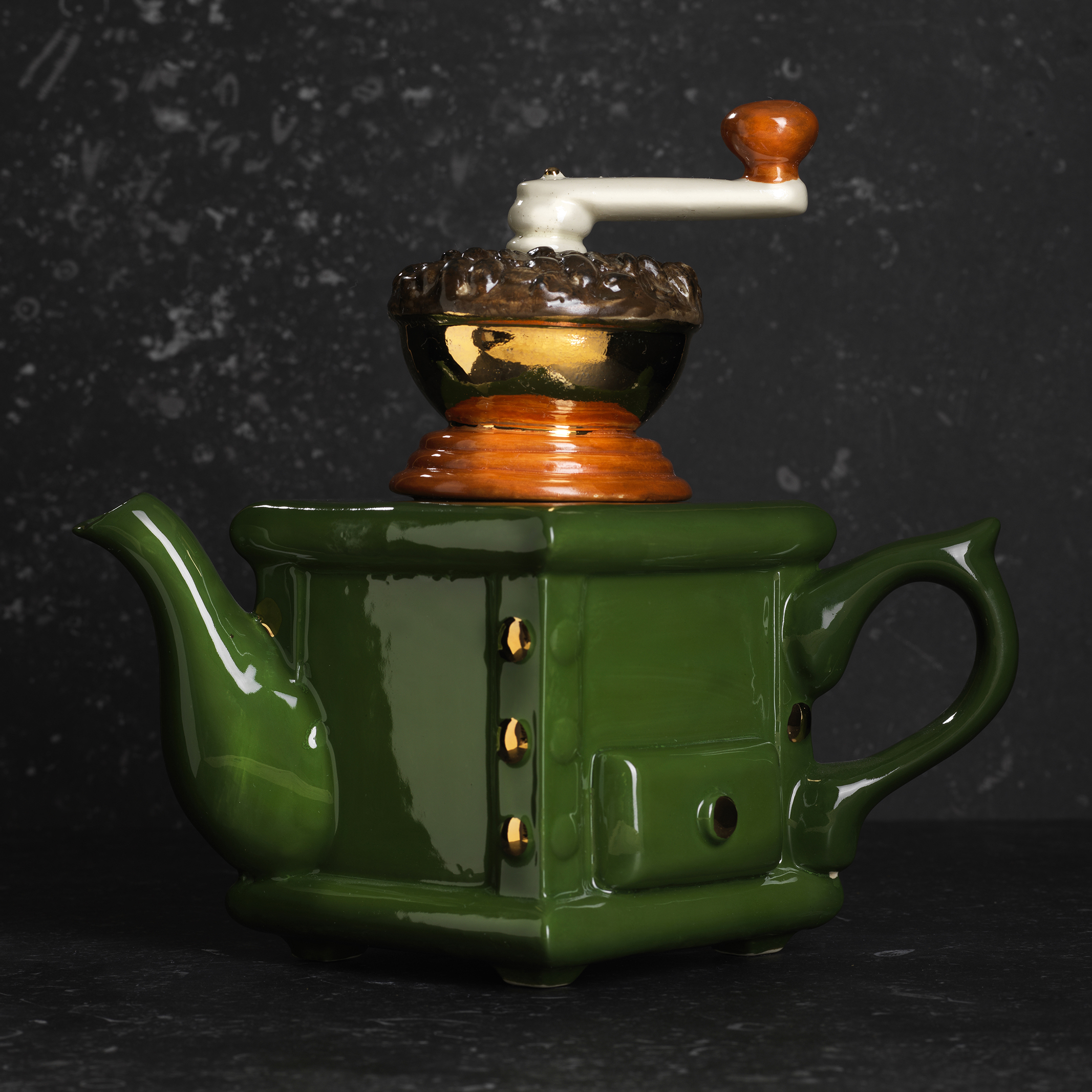 Novelty Coffee Grinder Teapot Green Carters of Suffolk